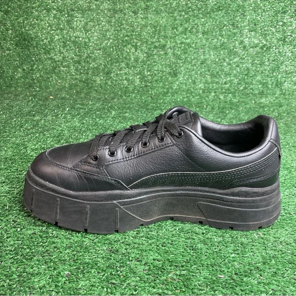 Puma Mayze Platform Womens Size 10 Black Leather Athletic Walking Shoes Sneakers